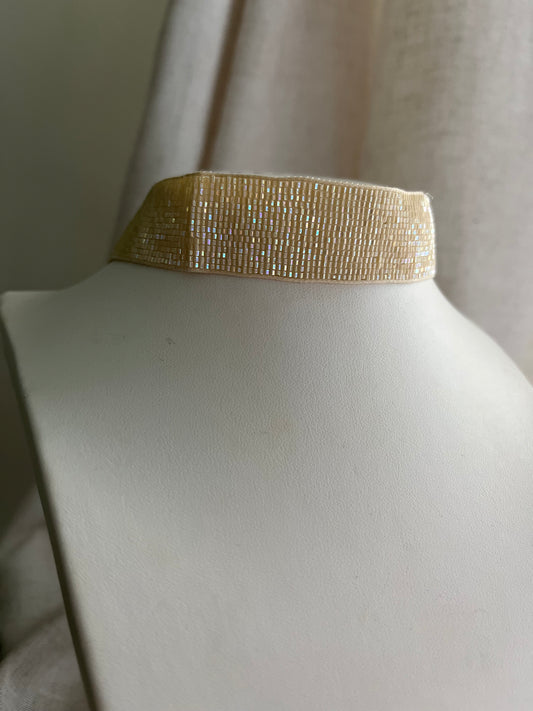 Choker indio blanco hueso