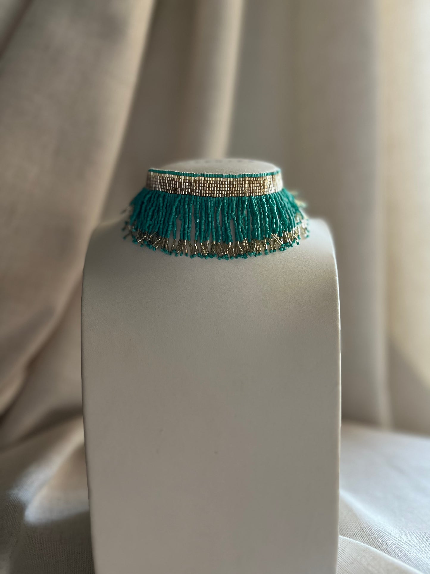 Choker flecos brillo