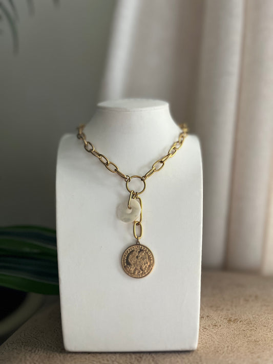 Collar moneda nácar